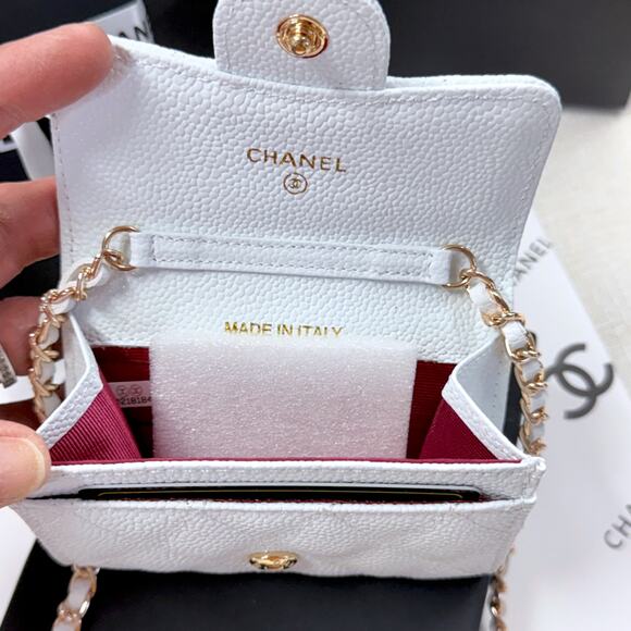 Chanel White GWP Luxury CC Logo Wallet Coin Purse Gold Hardware Cosmetic Bag - Picture 5 of 10